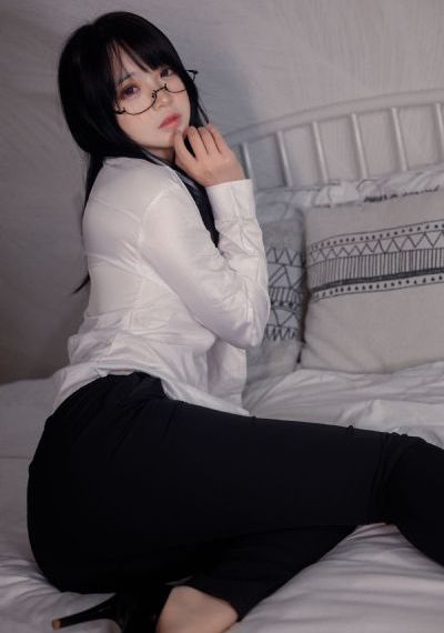 年轻的女学生5_蓝光原盘在线观看
