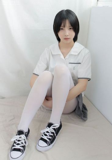 年轻的阿姨在线播放_超清日韩电影在线