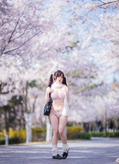 安塔芮丝在线观看_4K免费在线播放